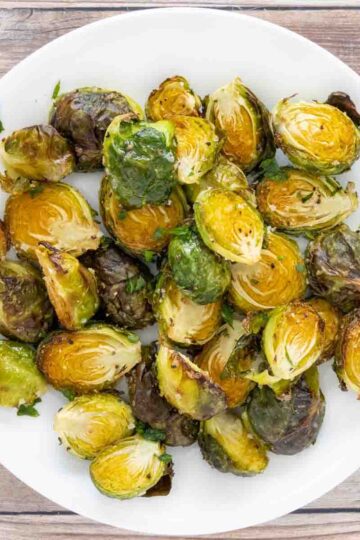 Plate of oven-roasted Brussels sprouts.